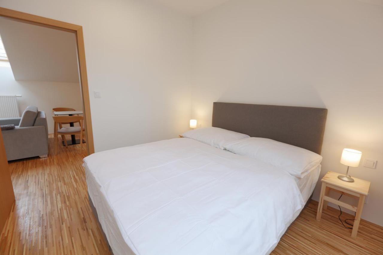 Apartmany U Kvetne Zahrady Кромержиж Екстер'єр фото