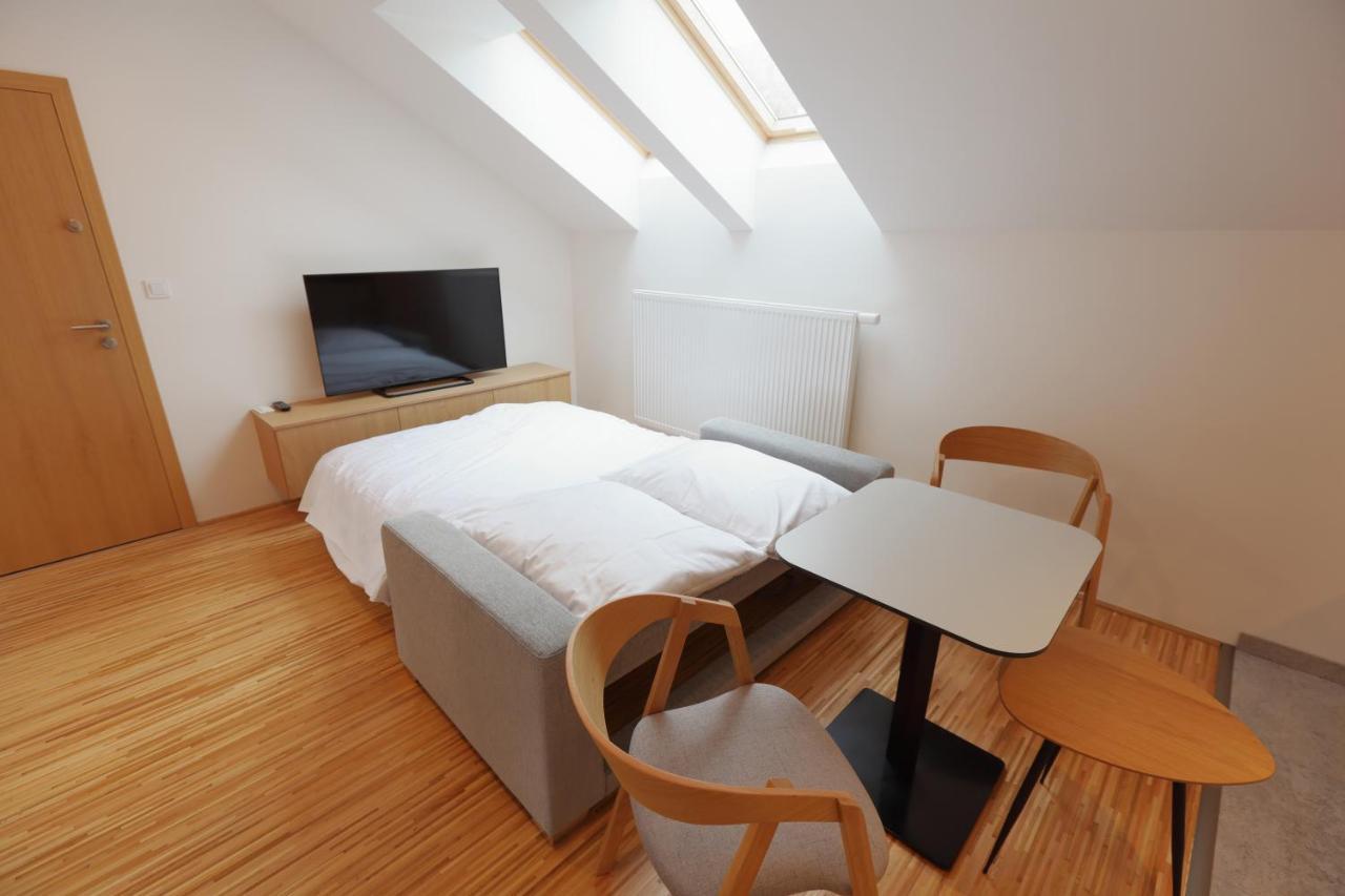 Apartmany U Kvetne Zahrady Кромержиж Екстер'єр фото